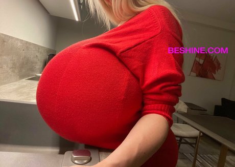 beshinedotcom erotic star galleries