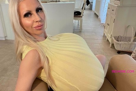 black hair onlyfans hd photos