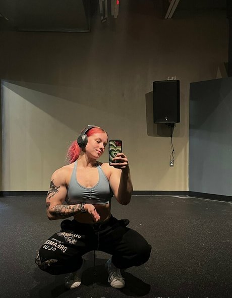 fitbycharlotte art actress picture