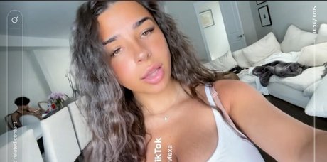 Alexa F model sex photo