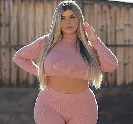 Michelle Mendez nudes actress picture