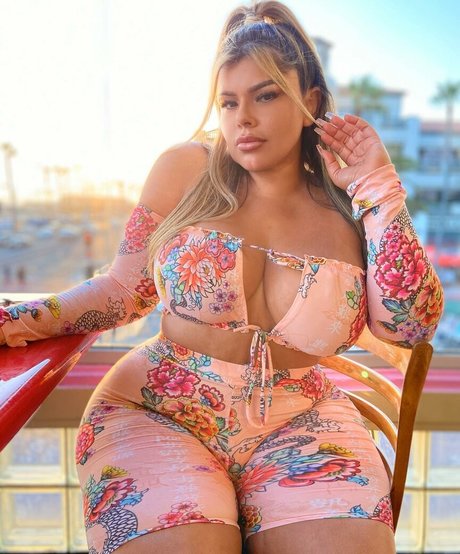 Michelle Mendez sex star pics