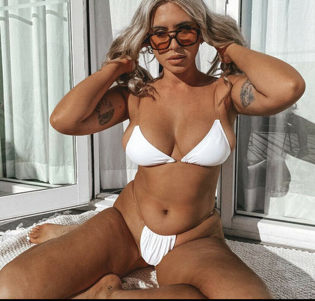 Ariella Nyssa model perfect pics
