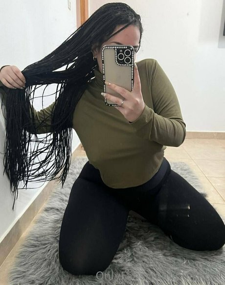 pinkkgirl naked model pics