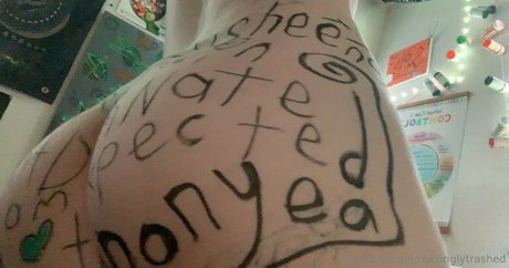 teasinglytrashed nudes actress pics