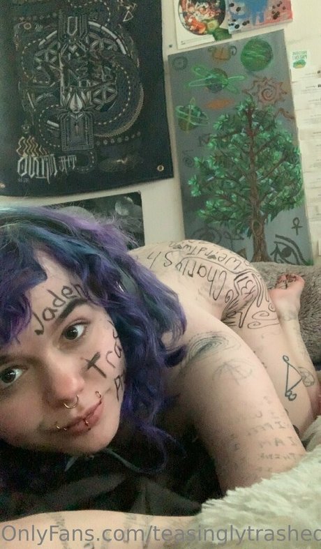 teasinglytrashed pornographic star image