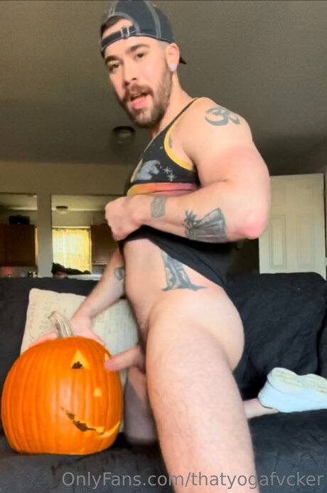 thatyogafvcker pornstar naked image
