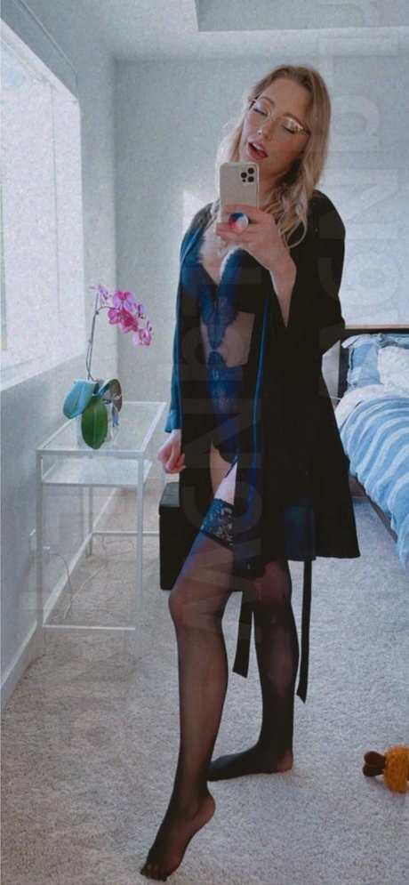 Cannibalqueen pretty actress image