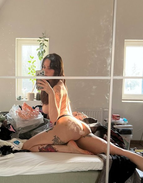 Ivypiper naked star photo