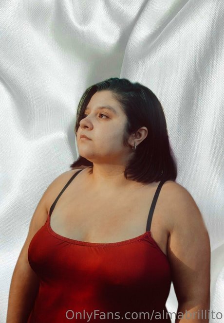 almabrillito model hot pictures