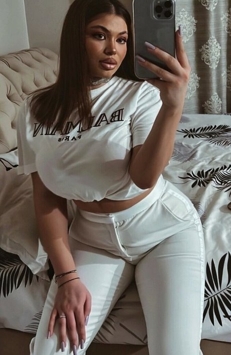 Roxana Elena model perfect photo