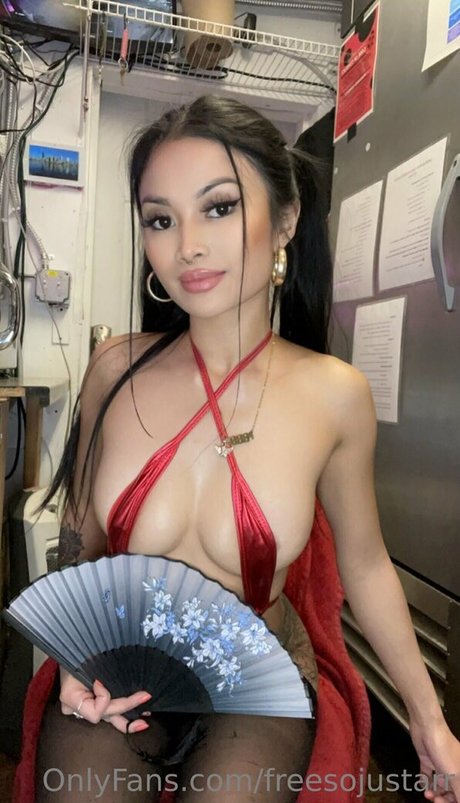 freesojustarr pornstar nude pic