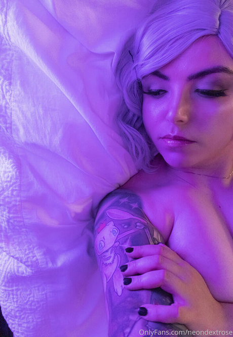neondextrose sexy model images