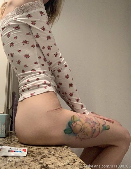 blonde yoga onlyfans nude galleries
