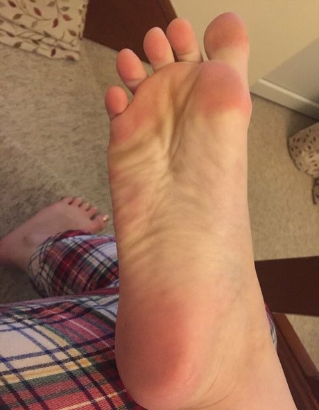 chrissys feet nice star images