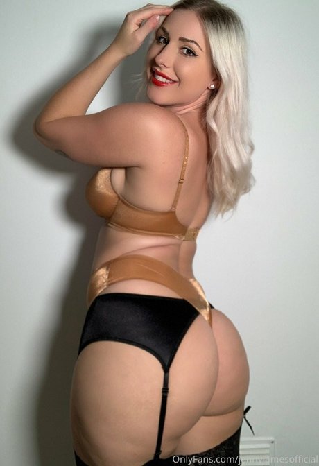 Jenny James pornstar sexy gallery