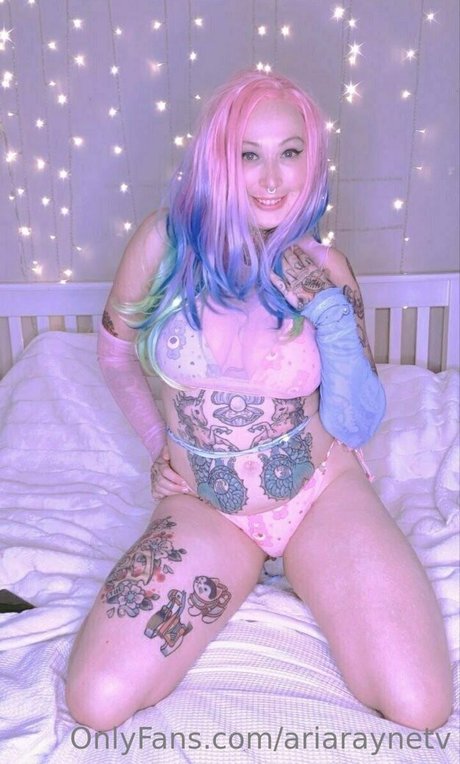 ariaraynetv sex star photo