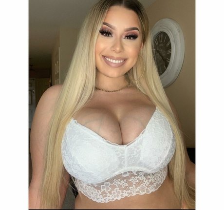 Blondiemami model nice pic