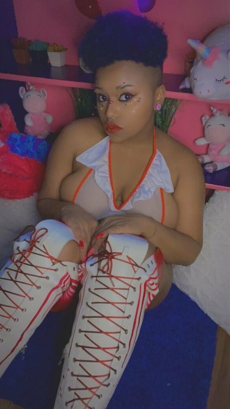 jewel kitten hot star pic