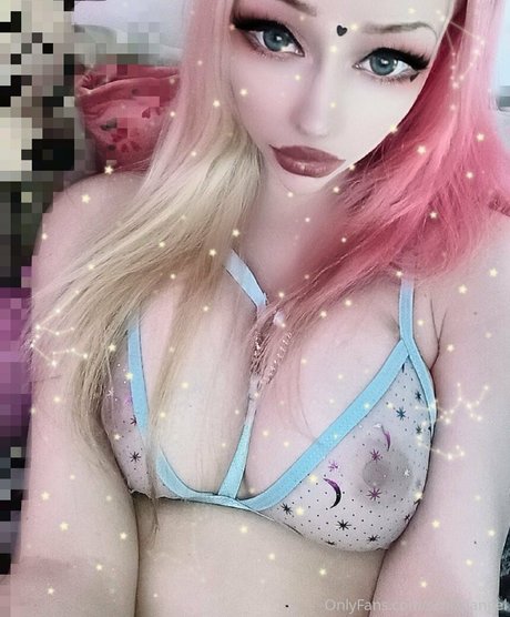 qweenaudrey model art picture