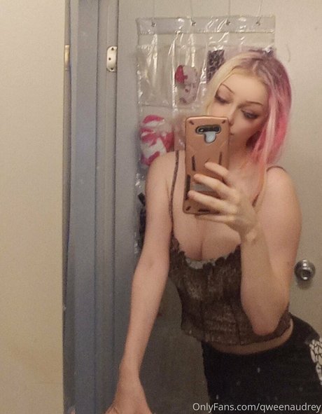 qweenaudrey star adult images