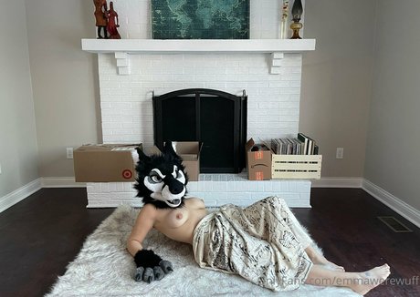 emmawerewuff star sexy pic
