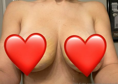 emmawerewuff nude model pictures