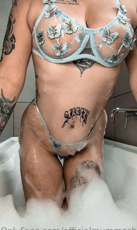 officialmummashay free nude star archive