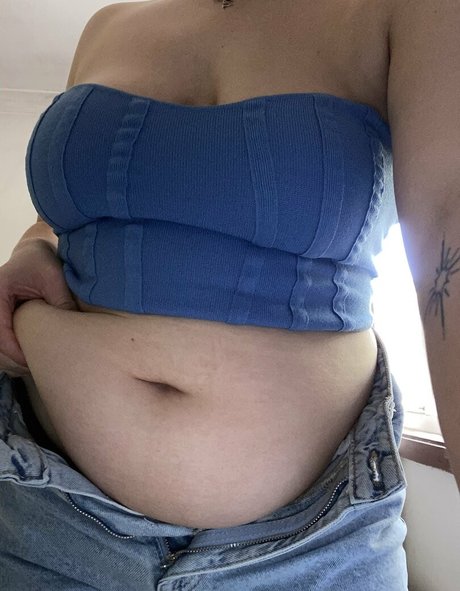fat mature onlyfans naked image