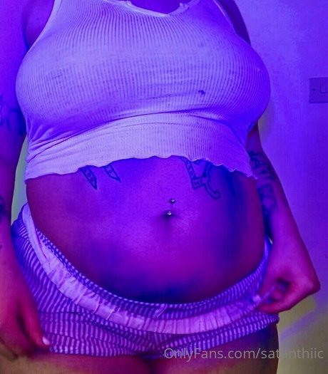 satanthiic nudes star photos