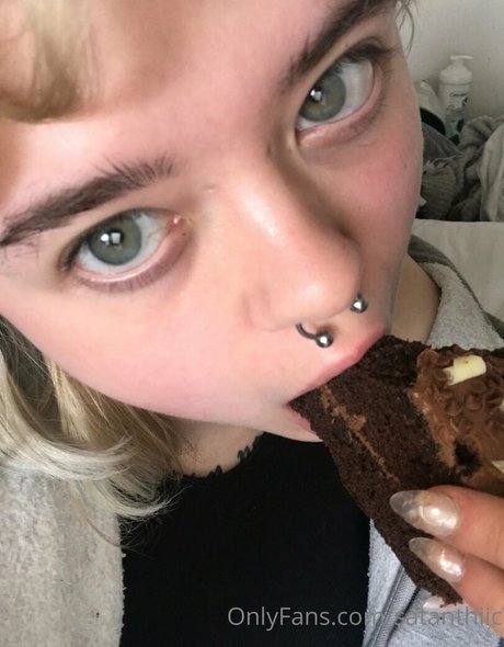 satanthiic nudes pornstar pictures