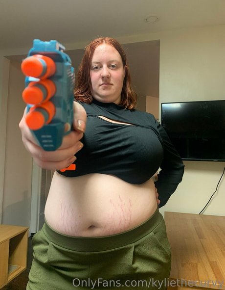 kyliethecurvy adult actress picture