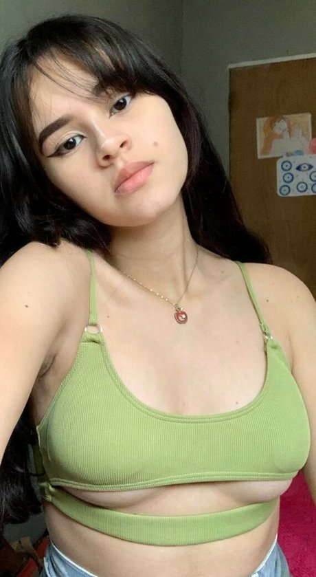 Moodyylorac sexy model images