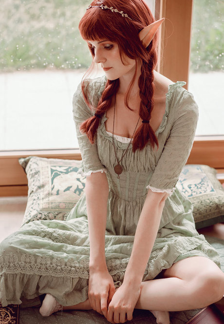 Shae Underscore beautiful model img