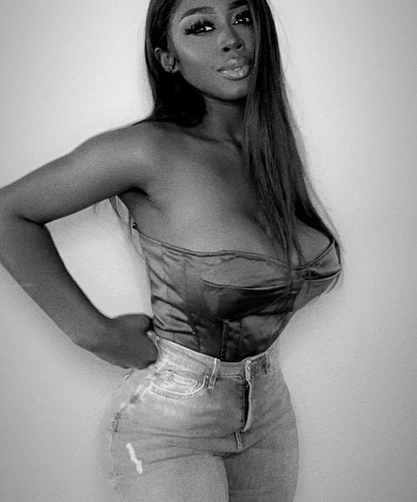 LXRYCC best pornstar pics