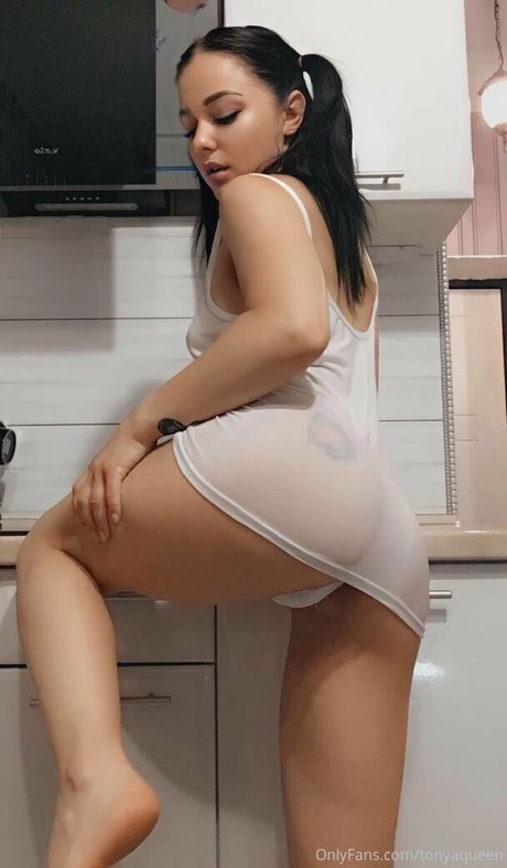 selenaadoll1 hot model archive
