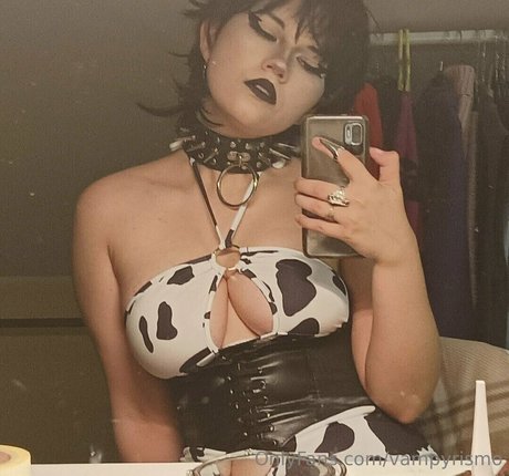 vampyrismo porn actress pictures
