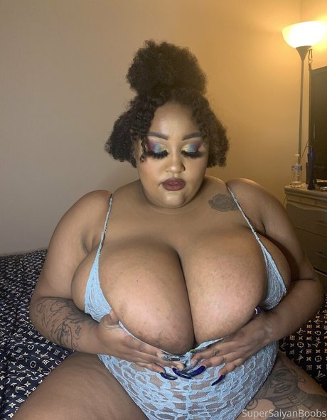 supersaiyanboobs pornstar naked pics