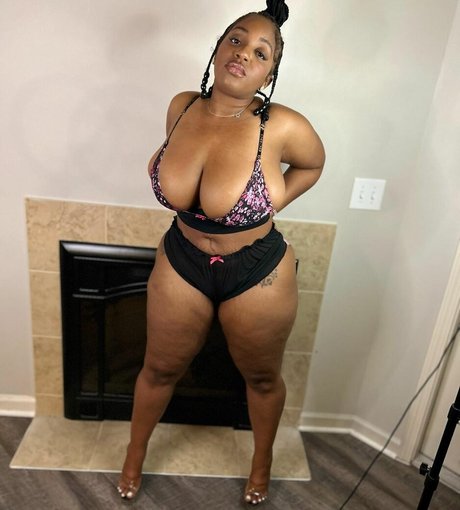 brownbodii adult star image