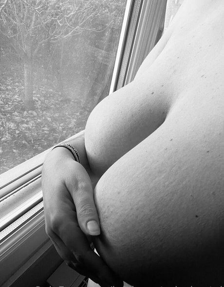 lafilleacotedecheztoi model beautiful picture