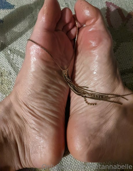 feetannabelle model hd gallery