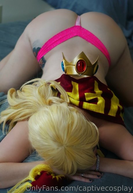 captivecosplay star perfect pictures