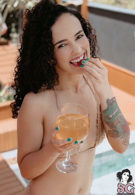 Mari Curly Suicide nudes pornstar pics