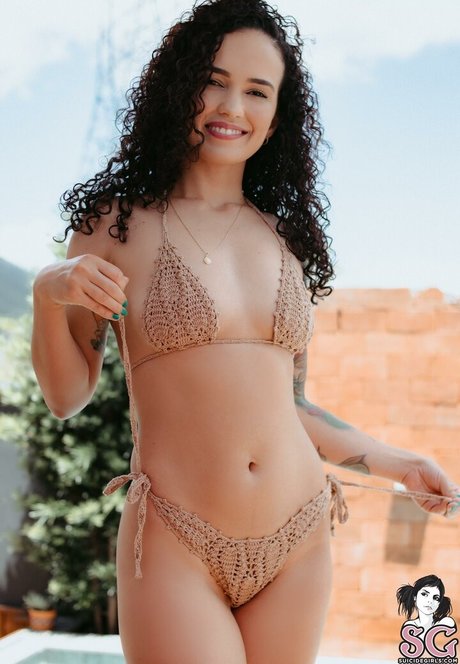 Mari Curly Suicide pornstar exclusive img