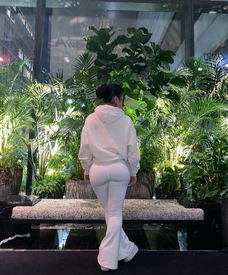 Sakura Nakamura nude star images
