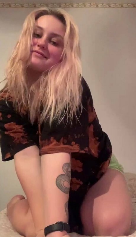 mature blonde onlyfans nice pic