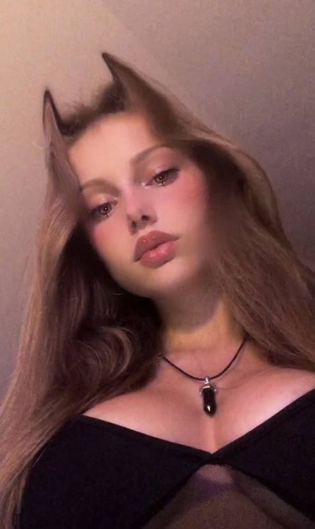 Trinitysdc pornstar erotic pics
