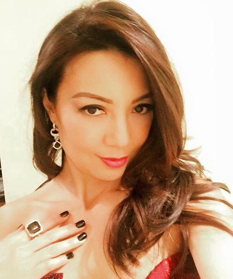 Ming Na Wen naked actress photo