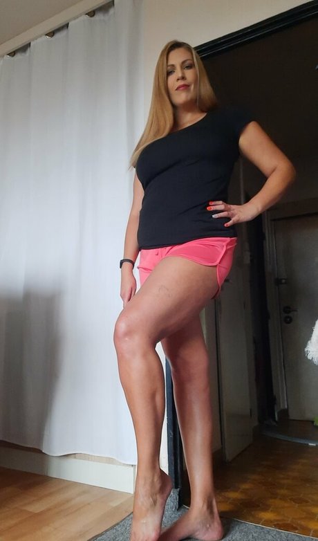 goddesstessaprag hot pornstar images