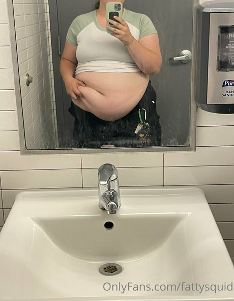 gluttonoussquid hot pornstar image